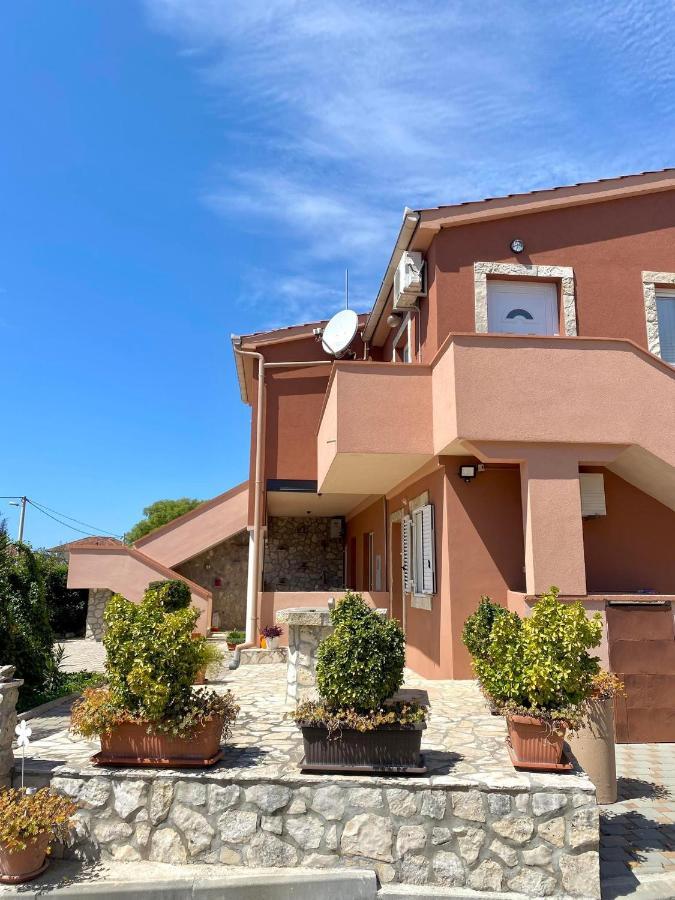 Apartmani Goga Weißenburg Exterior foto